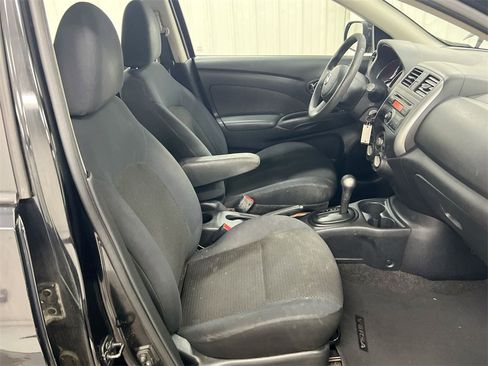 Used 2013 Nissan Versa SV image 20