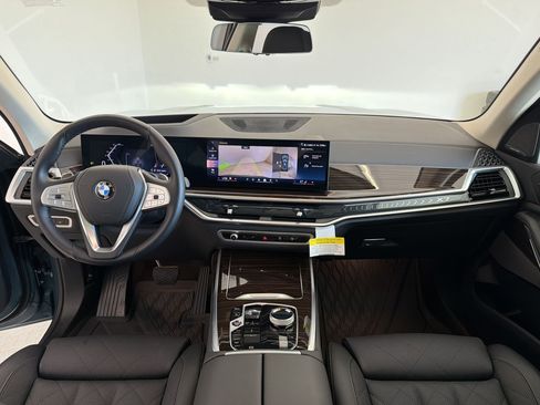 Used 2026 BMW X7 xDrive40i w/ Executive Package AWD/4WD image 16