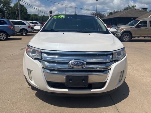 Used 2014 Ford Edge Limited w/ Equipment Group 302A AWD/4WD image 3