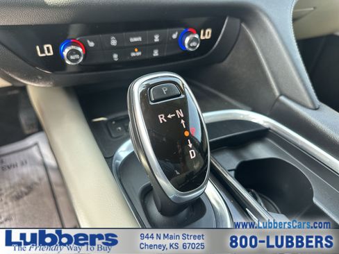 Used 2020 Buick Enclave Essence FWD image 19