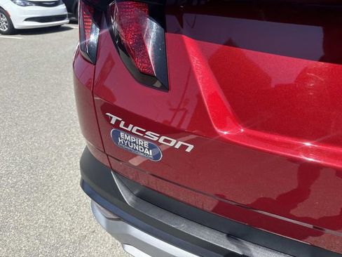 Certified 2025 Hyundai Tucson SEL AWD/4WD image 5