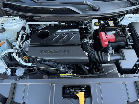 Used 2023 Nissan Rogue SV image 39