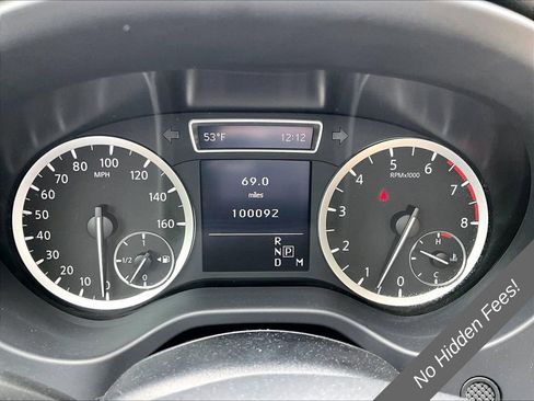 Used 2018 INFINITI QX30 AWD image 16