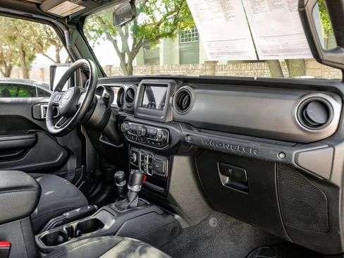 Used 2021 Jeep Wrangler Unlimited Willys image 24