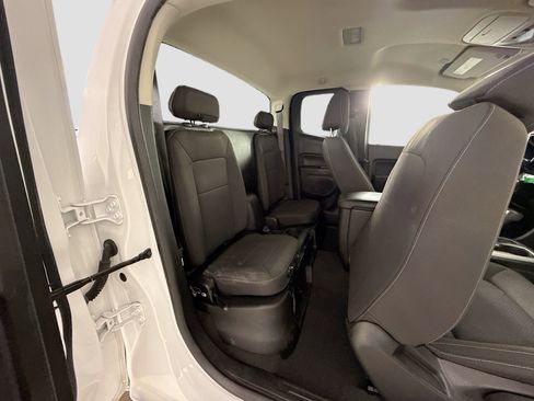 Used 2021 Chevrolet Colorado LT w/ Safety Package image 24