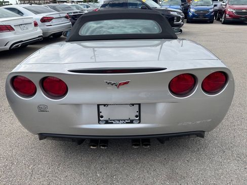 Used 2006 Chevrolet Corvette Convertible w/ Preferred Equipment Group RWD image 8