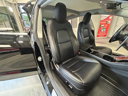 Used 2019 Tesla Model 3 Long Range AWD/4WD image 4
