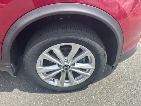 Used 2019 Nissan Rogue Sport S w/ Appearance Package AWD/4WD image 9