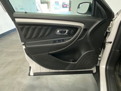 Used 2015 Ford Taurus SEL w/ Equipment Group 201A image 43