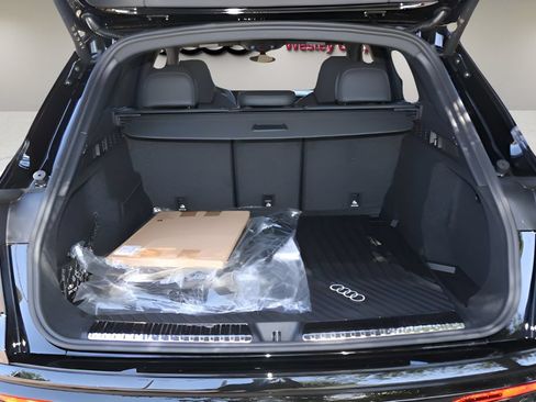 New 2026 Audi SQ5 Premium Plus AWD/4WD image 15