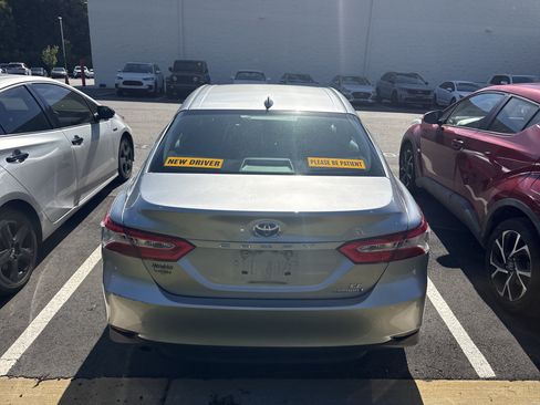 Used 2019 Toyota Camry LE w/ Audio Package FWD image 8