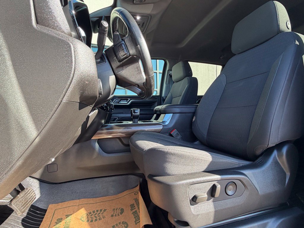 Used 2024 Chevrolet Silverado 1500 RST AWD/4WD image 10