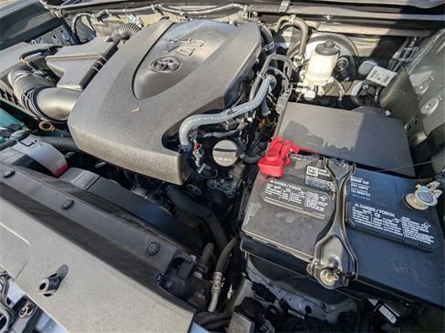 Used 2022 Toyota Tacoma SR5 image 16