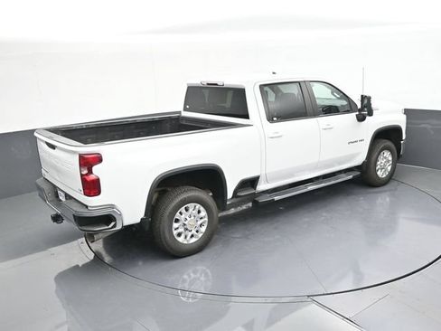 Used 2024 Chevrolet Silverado 2500 LT AWD/4WD image 62