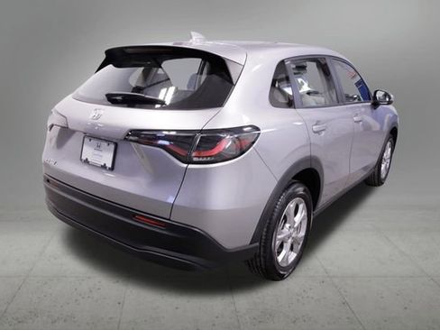 Certified 2023 Honda HR-V LX image 6