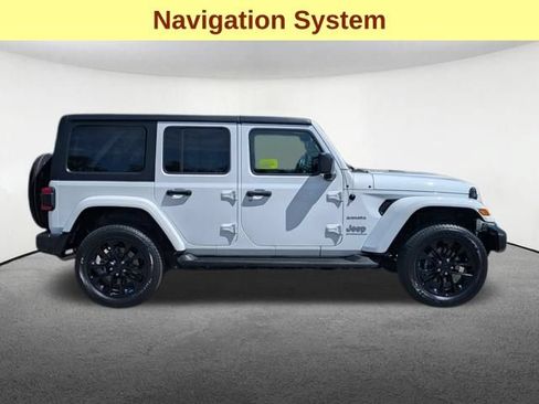 Used 2023 Jeep Wrangler Unlimited Sahara w/ Cold Weather Group AWD/4WD image 4