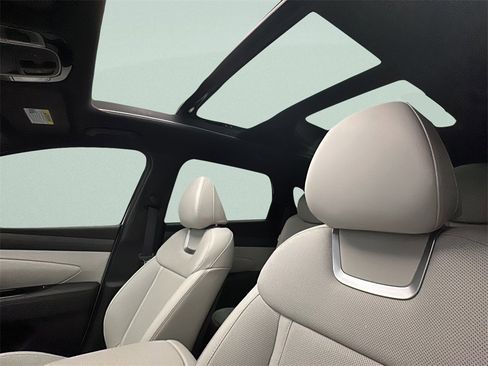 New 2026 Hyundai Tucson Limited image 12