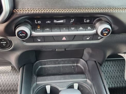 Used 2025 MAZDA CX-50 AWD 2.5 Hybrid w/ Weather Package image 18