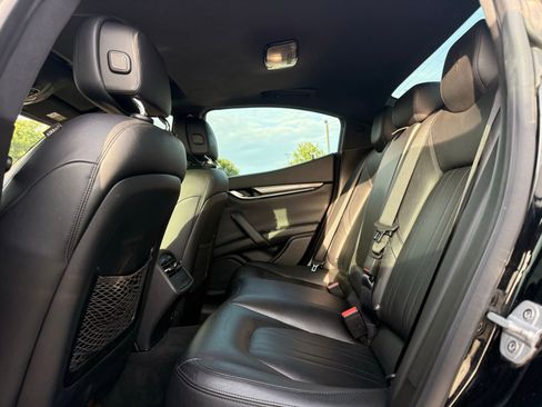 Used 2018 Maserati Ghibli RWD image 30