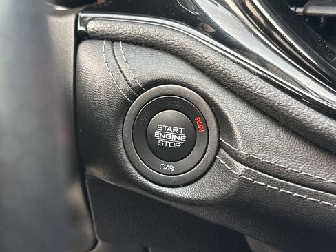 Used 2022 Dodge Durango GT image 38