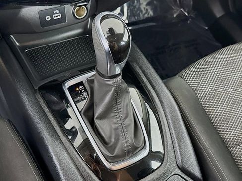 Certified 2022 Nissan Rogue Sport SV image 18