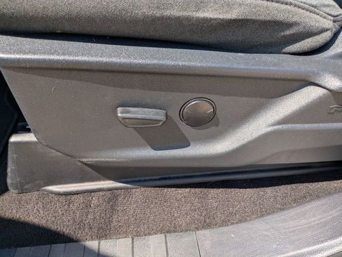 Used 2023 Ford F150 XLT image 9