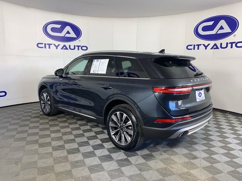 Used 2022 Lincoln Corsair Reserve image 5