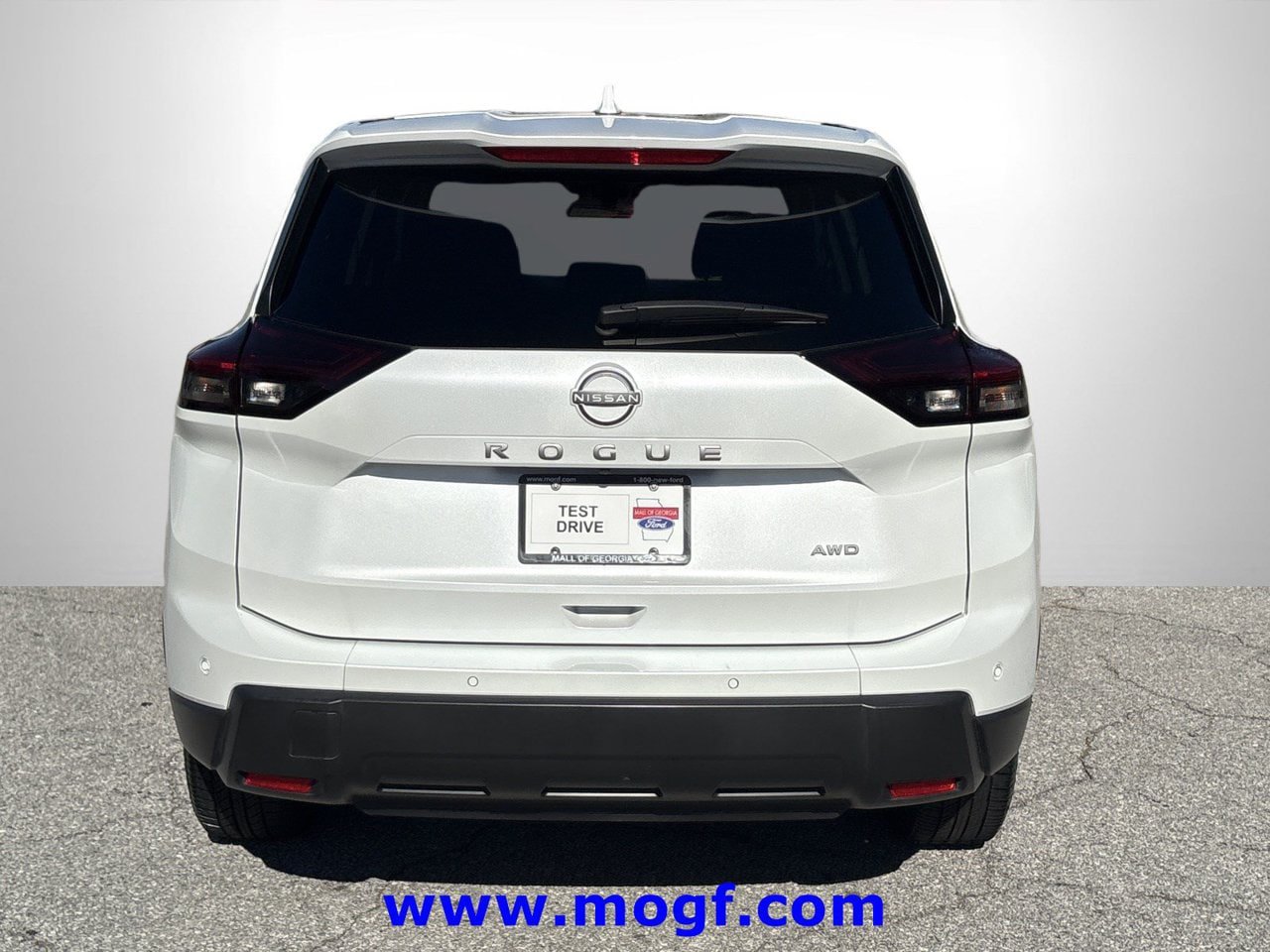 Used 2025 Nissan Rogue SV AWD/4WD image 19