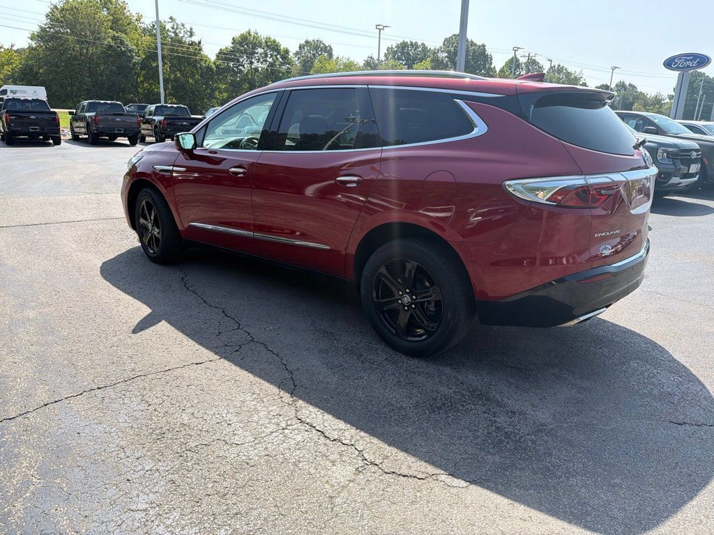 Used 2023 Buick Enclave Essence w/ Experience Buick Package FWD image 5