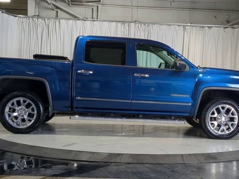 Used 2018 GMC Sierra 1500 SLT w/ SLT Premium Package AWD/4WD image 11