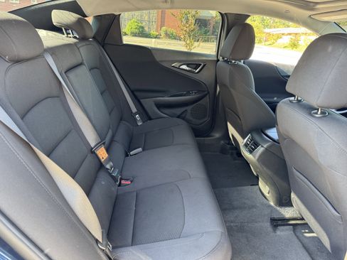 Used 2022 Chevrolet Malibu LT image 35