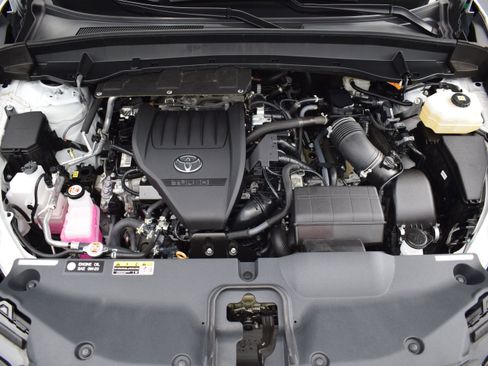 Used 2024 Toyota Grand Highlander AWD Hybrid image 9