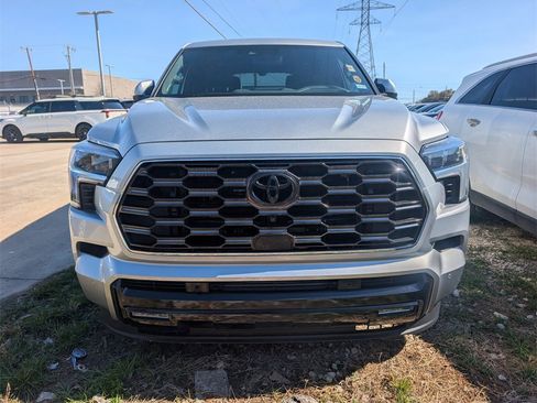 Used 2025 Toyota Sequoia Platinum image 2