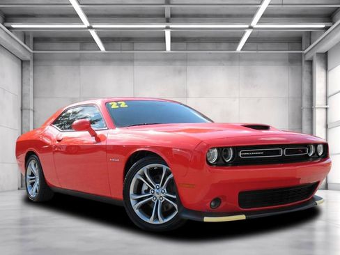 Certified 2022 Dodge Challenger R/T image 1