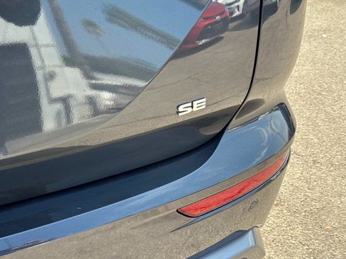 New 2025 Mitsubishi Outlander SE image 7