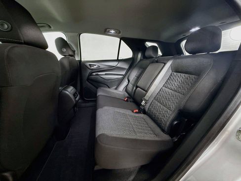 Used 2022 Chevrolet Equinox LT AWD/4WD image 24