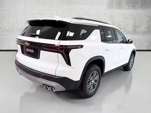 New 2026 Chevrolet Traverse LT image 5