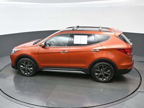 Used 2018 Hyundai Santa Fe Sport image 32