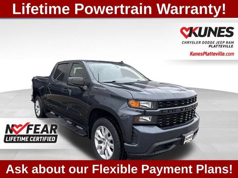Used 2019 Chevrolet Silverado 1500 Custom w/ Custom Value Package AWD/4WD image 3