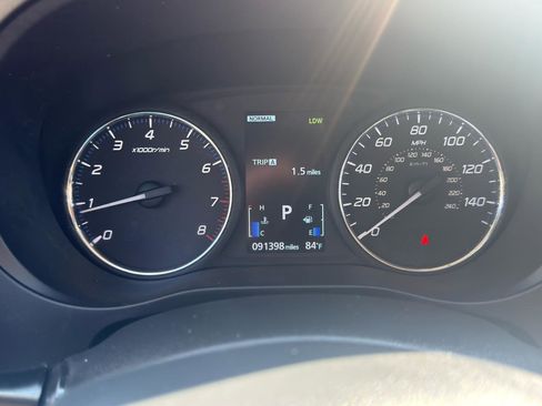 Used 2020 Mitsubishi Outlander SEL AWD/4WD image 19