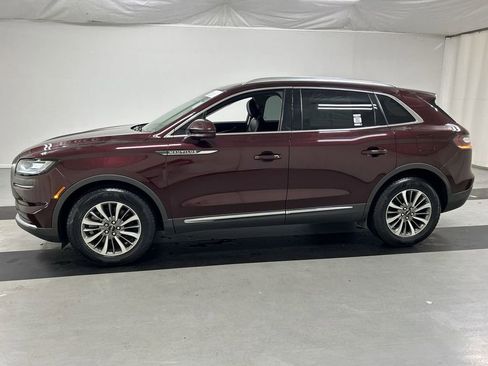 Used 2022 Lincoln Nautilus AWD w/ Premium Package image 6