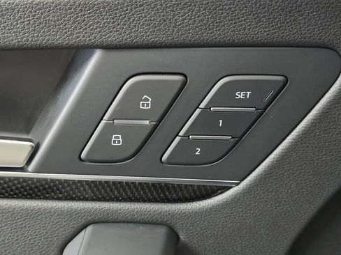 Used 2020 Audi SQ5 Prestige w/ Prestige Package image 13