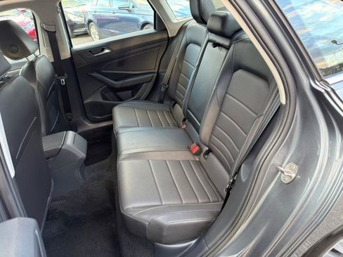 Used 2024 Volkswagen Jetta SE FWD image 15