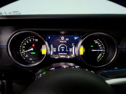 Used 2022 Jeep Wrangler Unlimited Rubicon 4xe image 25