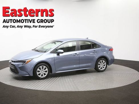 Used 2025 Toyota Corolla LE FWD image 51