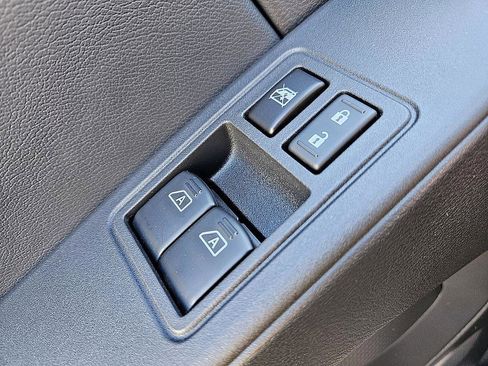 New 2026 Nissan Frontier S image 29