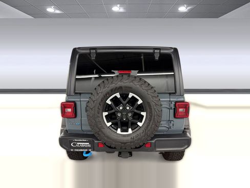 Used 2025 Jeep Wrangler Unlimited Rubicon 4xe w/ Safety Group AWD/4WD image 10