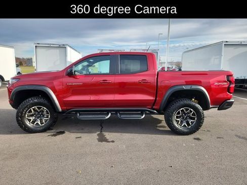Used 2024 Chevrolet Colorado ZR2 w/ Technology Package image 4