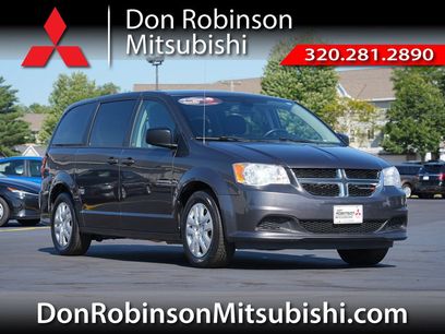 Used 2020 Dodge Grand Caravan SE w/ UConnect Hands-Free Group
