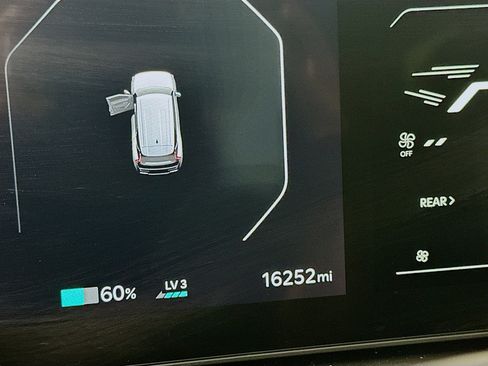 Used 2024 Kia EV9 Light Long Range image 19